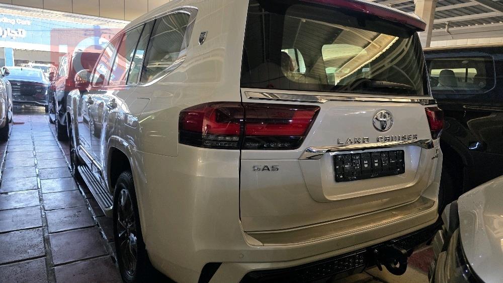 تويوتا لاندكروزر